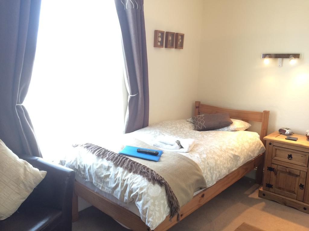 The Lodge Swindon Eksteriør billede