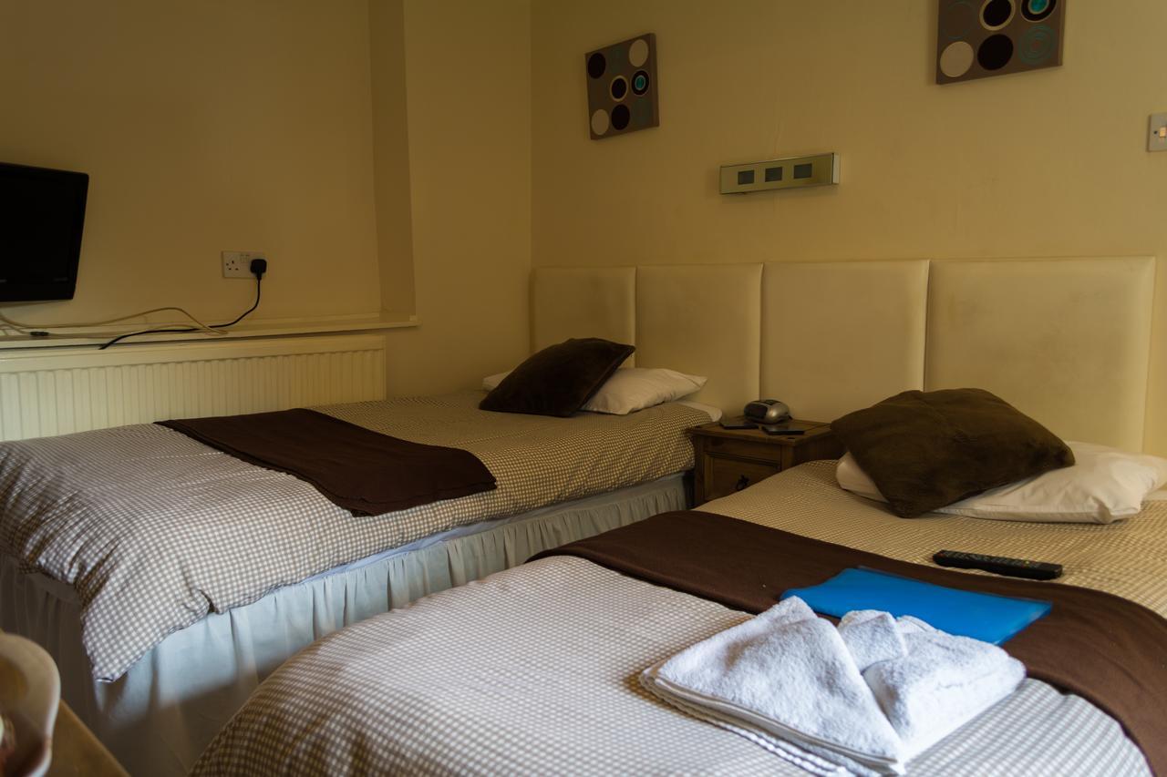 The Lodge Swindon Eksteriør billede