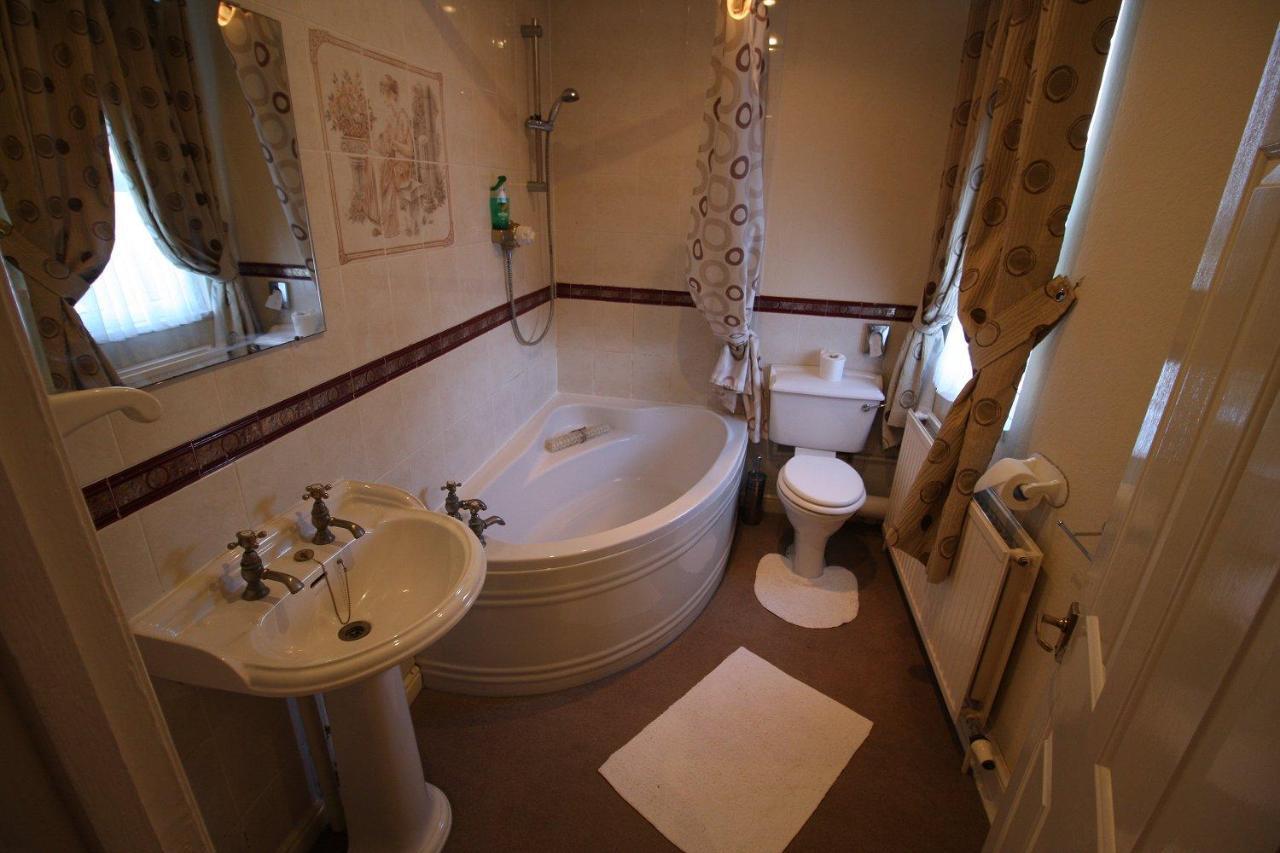 The Lodge Swindon Eksteriør billede